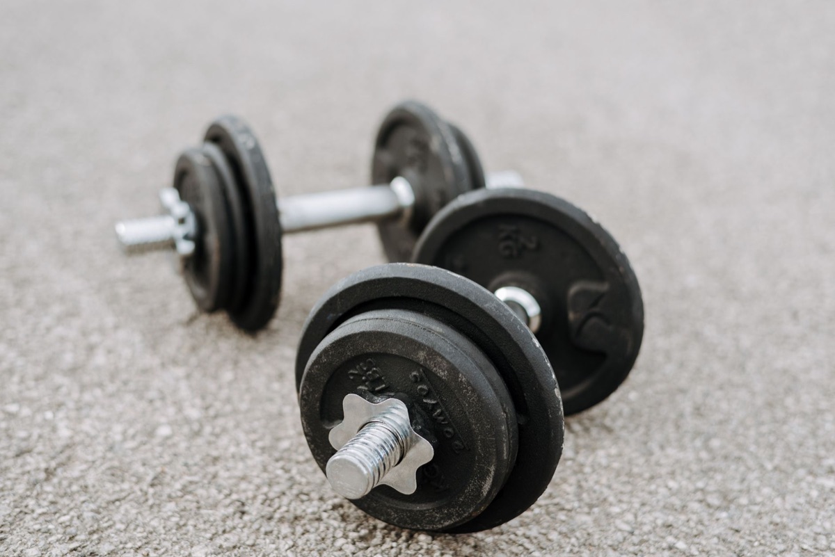 dumbbell y resistencia